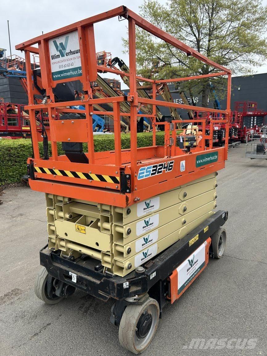 JLG 3246ES (6778) رافعات مقصية الشكل