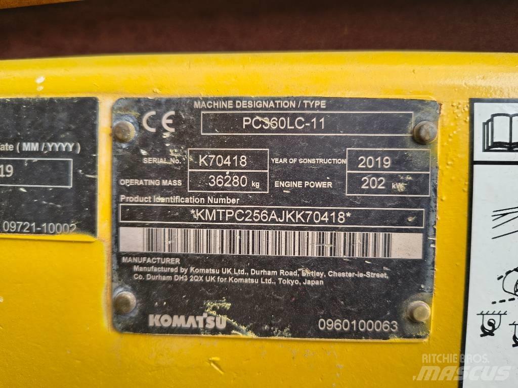 Komatsu PC 360 LC- 11 حفارات زحافة