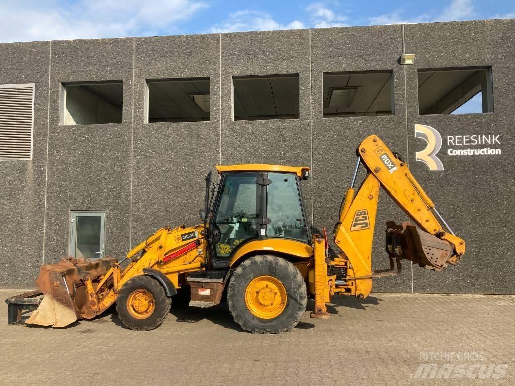 JCB 3 CX لوادر ذات جرافات عكسية