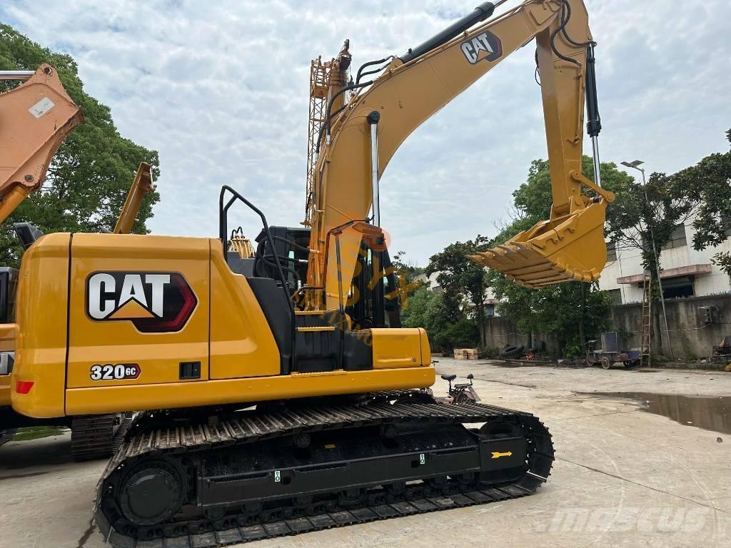 CAT 320 GC حفارات زحافة