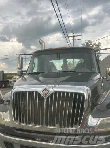 International 4400 وحدات الجر