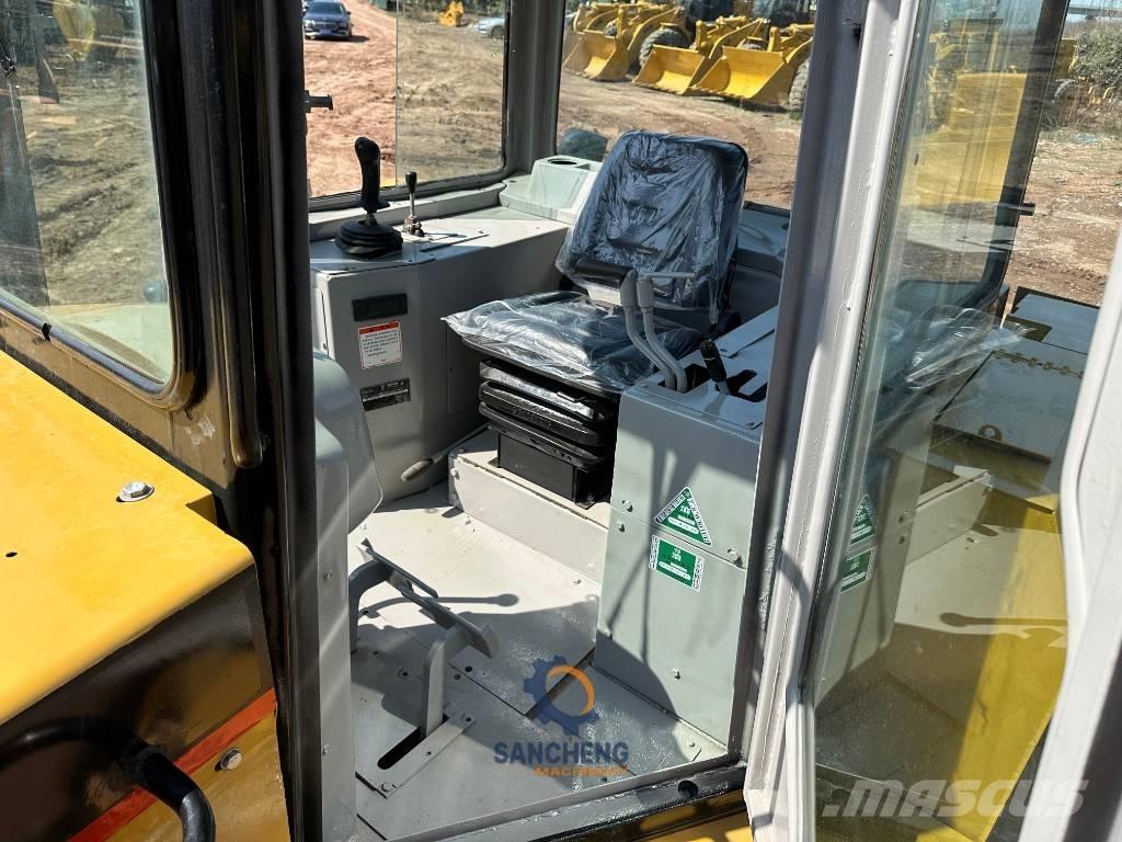 CAT D 6 G بلدوزرات مجنزرة