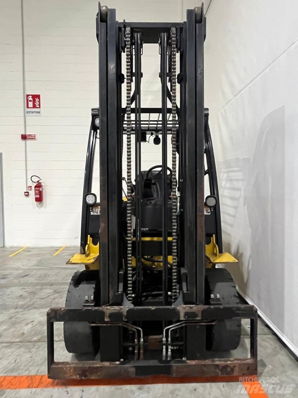 Hyster GDP40VX شاحنات الديزل