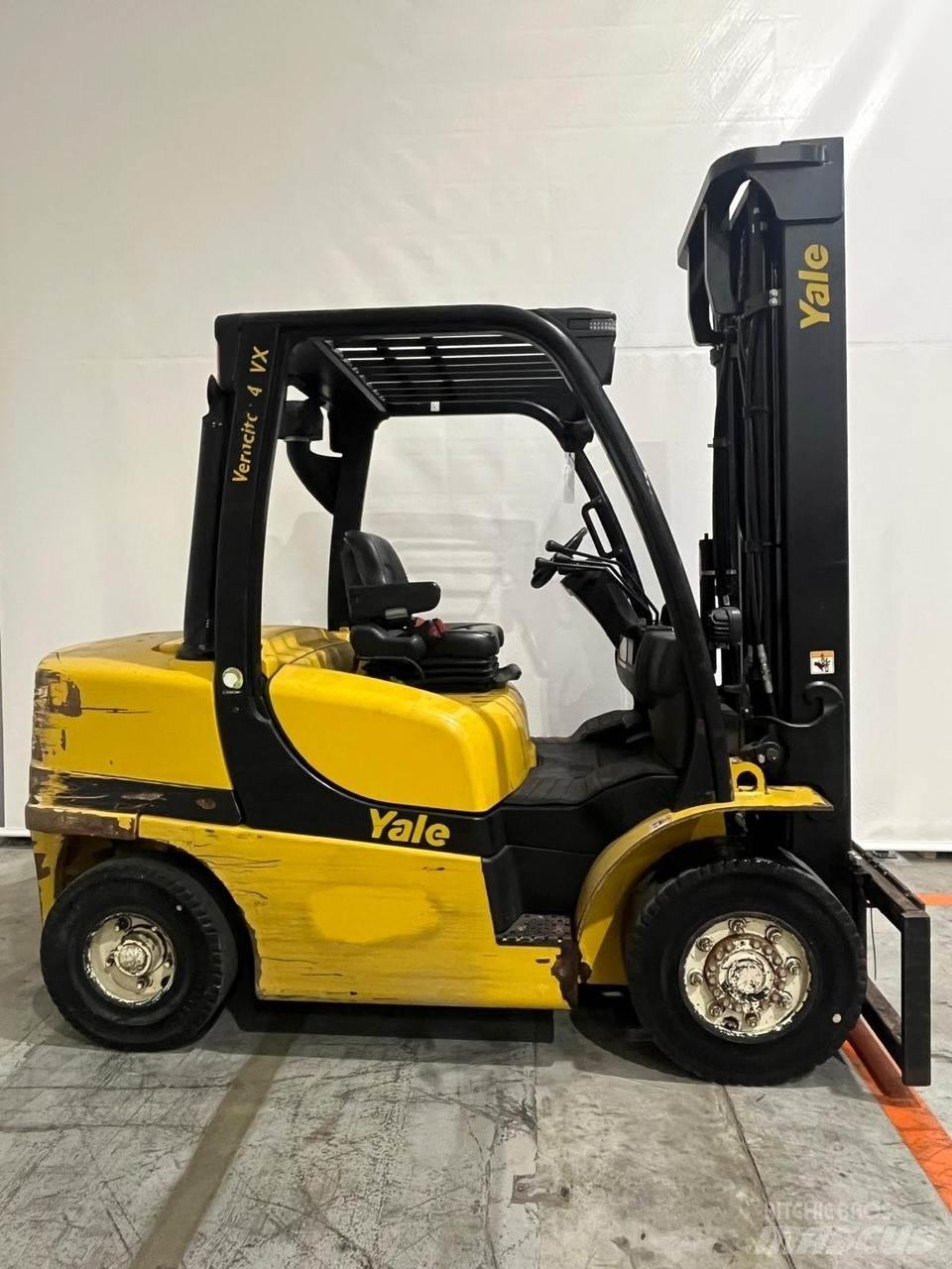 Hyster GDP40VX شاحنات الديزل