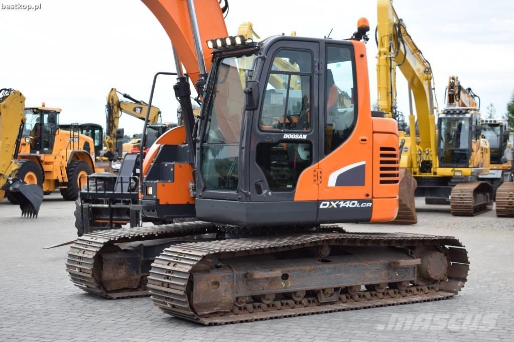 Doosan DX 140 LCR-5 حفارات زحافة