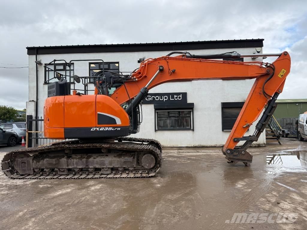 Doosan DX 235 LCR-5 حفارات زحافة