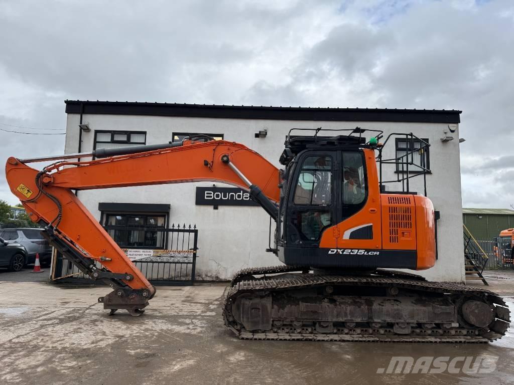 Doosan DX 235 LCR-5 حفارات زحافة