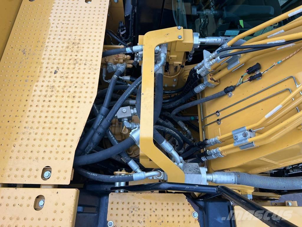 CAT 320 GC حفارات زحافة