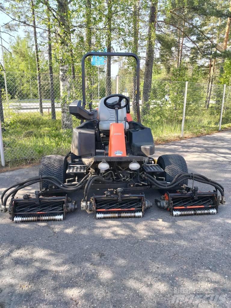 Jacobsen LF570 ماكينات جز العشب