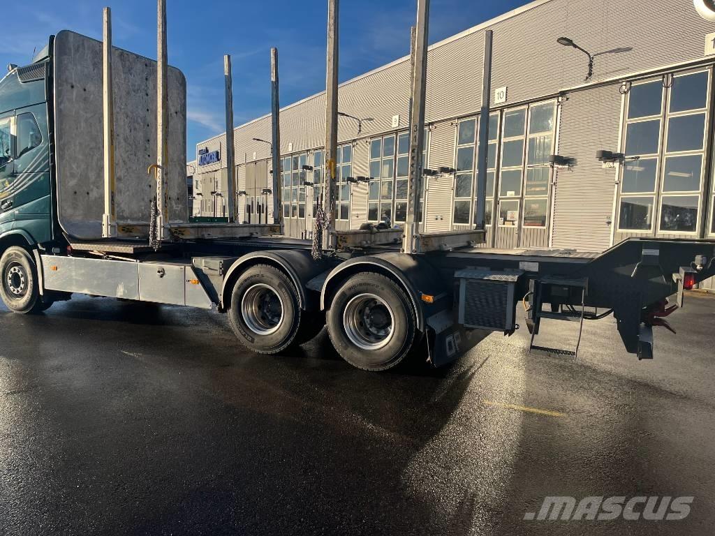 Volvo FH 16 شاحنات أشجار