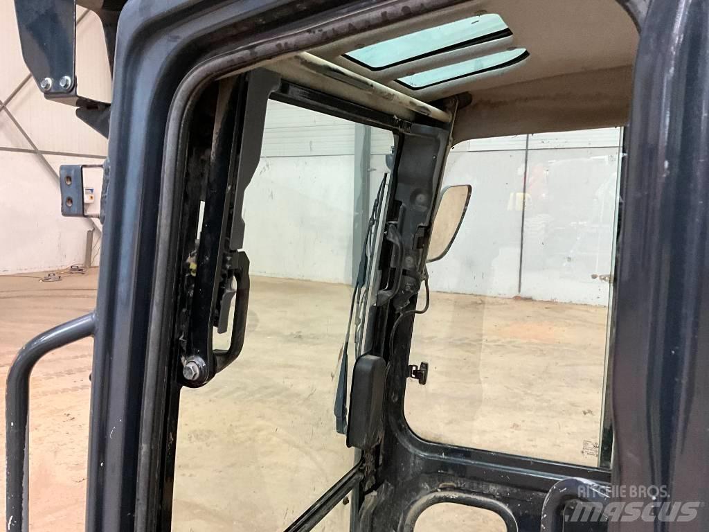 Kubota U 48-4 / U 55-4 كابينة والداخلية