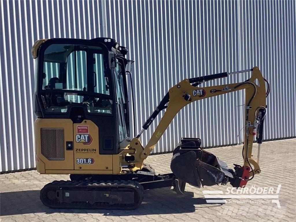 CAT 301.6 حفارات بعجل