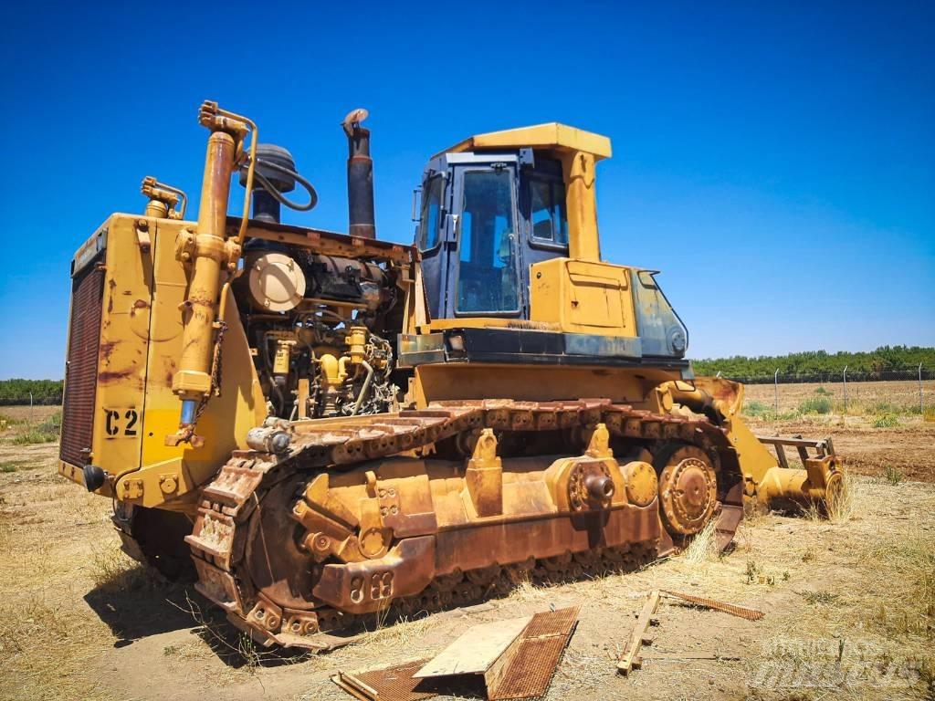 Komatsu D 375-1 بلدوزرات مجنزرة