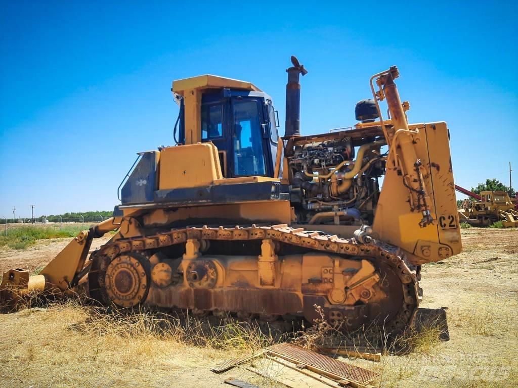 Komatsu D 375-1 بلدوزرات مجنزرة