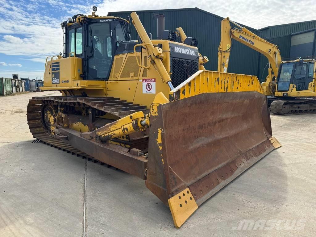 Komatsu D85PX-18 بلدوزرات مجنزرة