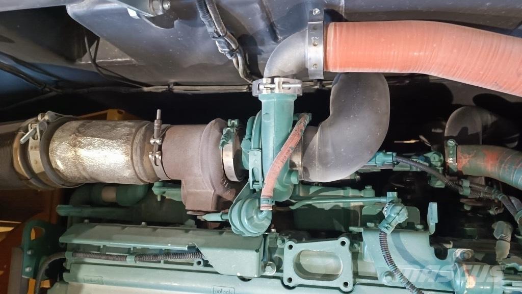 Volvo EW 160 E حفارات بعجل