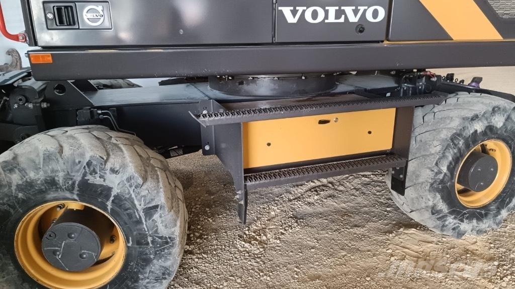 Volvo EW 160 E حفارات بعجل