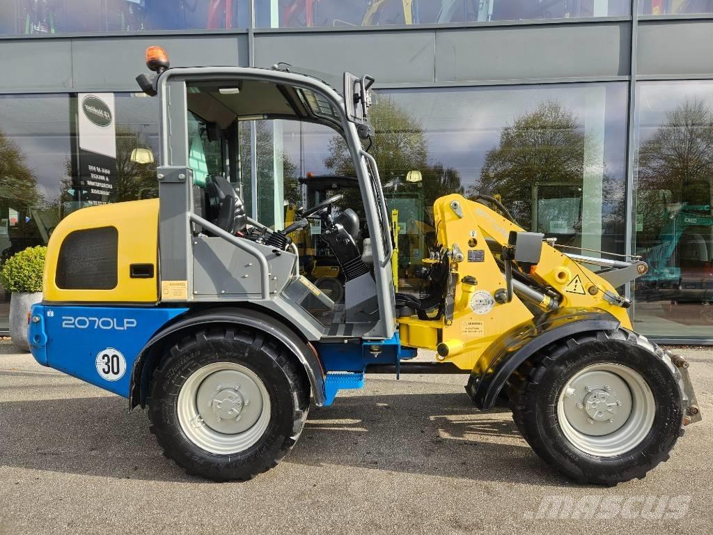 Weidemann 2070LP لوادر صغيرة