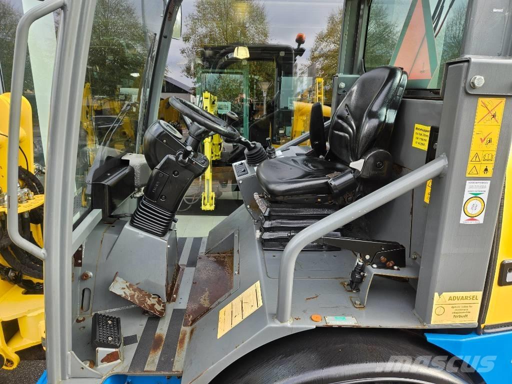 Weidemann 2070LP لوادر صغيرة