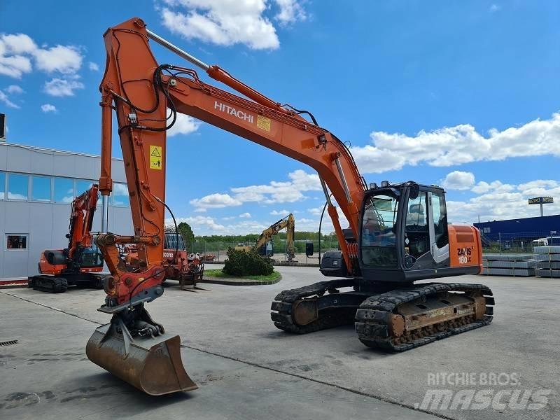 Hitachi ZX 180 LC-3 حفارات زحافة