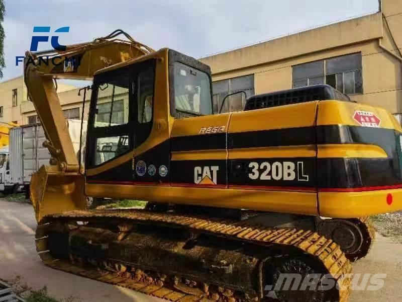 CAT 320 B L حفارات زحافة