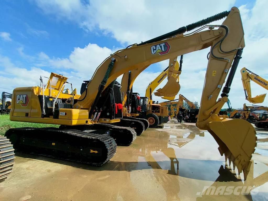 CAT 320 حفارات زحافة