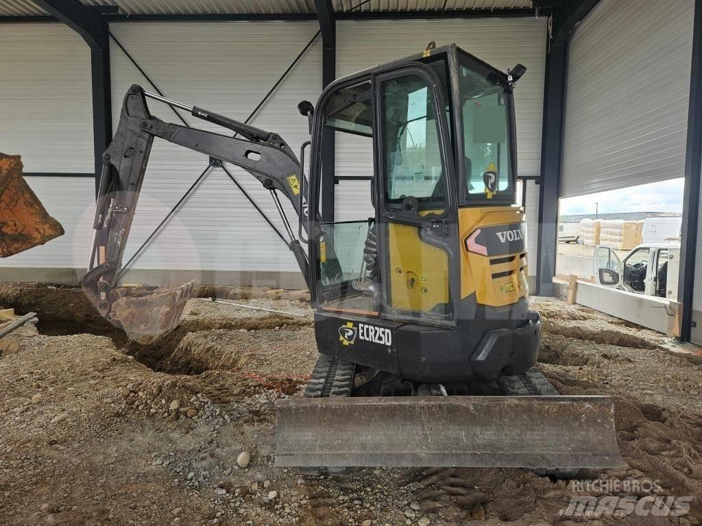 Volvo ECR 25 D حفارات صغيرة أقل من 7 طن (حفارات صغيرة)