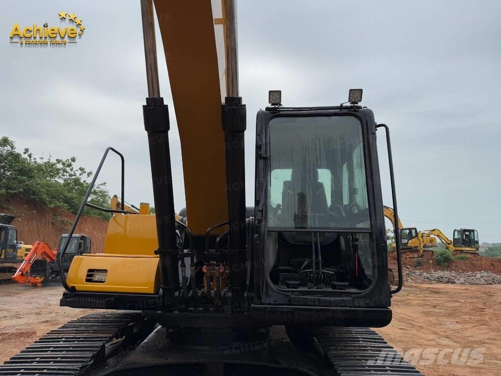 Sany SY235C حفارات زحافة