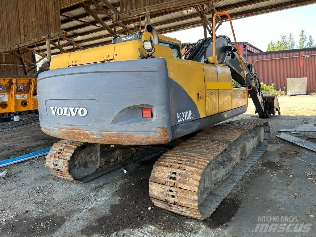 Volvo EC 210 B LC حفارات زحافة