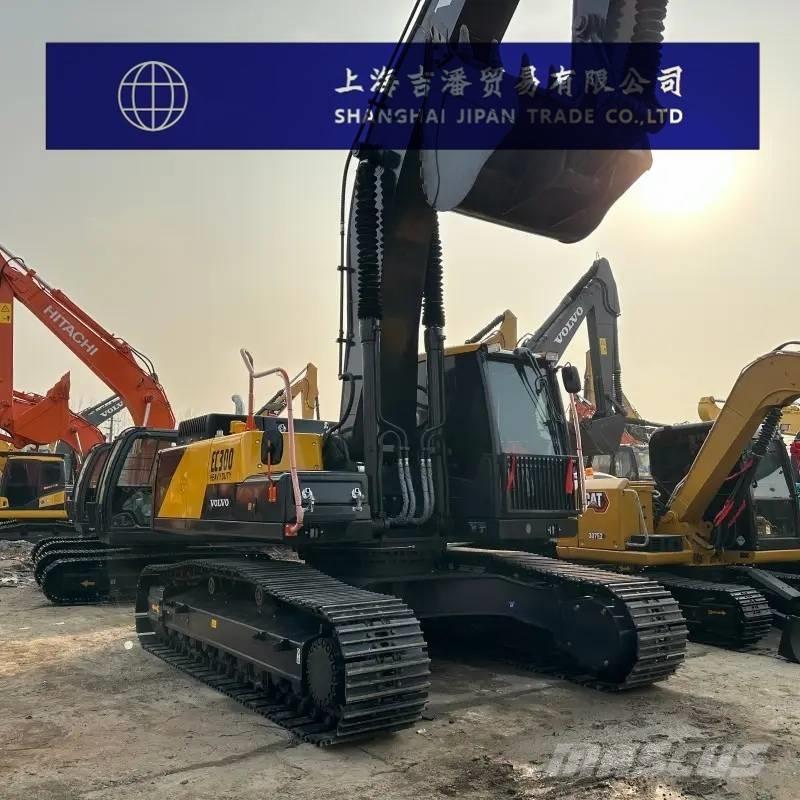 Volvo EC 300 D حفارات زحافة