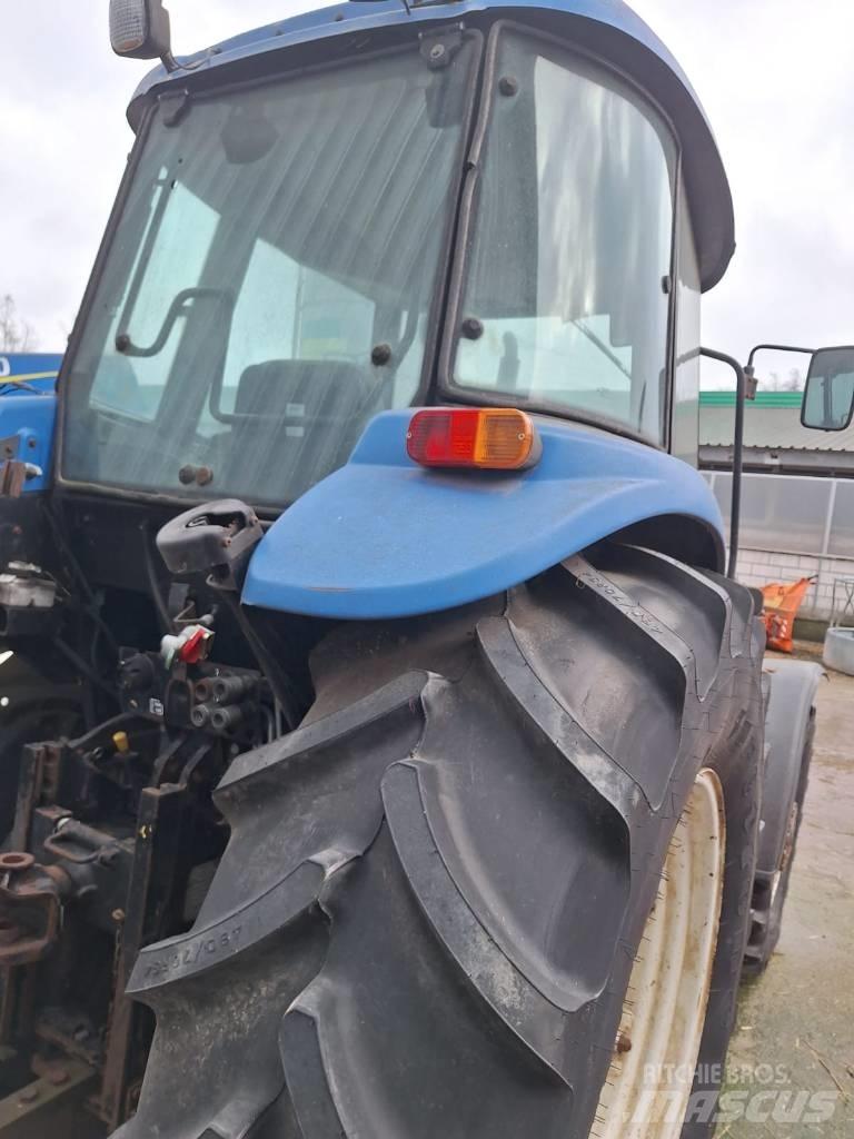 New Holland TD 95 D الجرارات