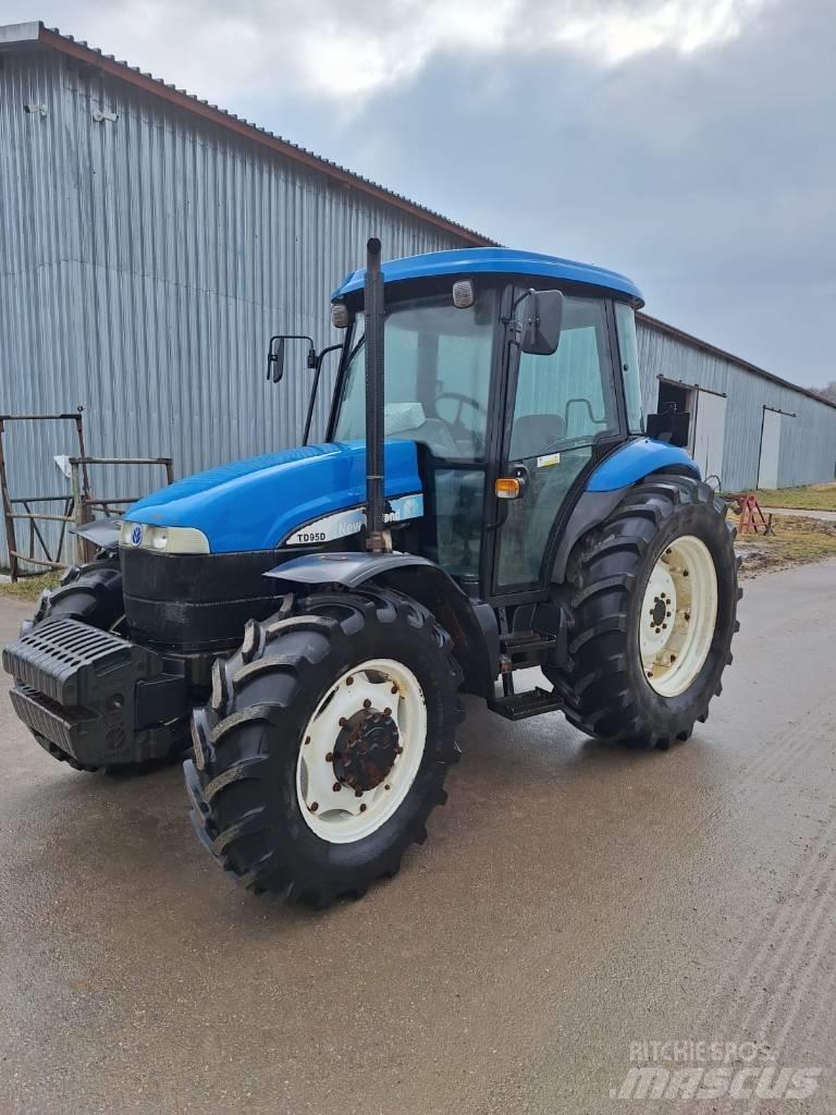 New Holland TD 95 D الجرارات