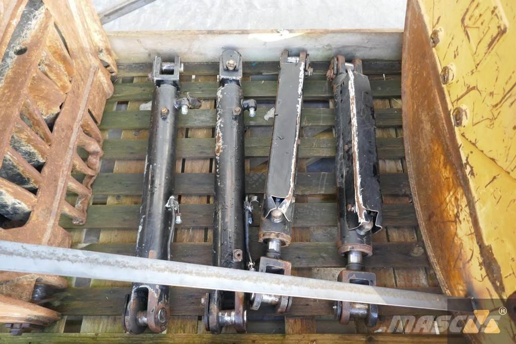 CAT 525D Grapple مكونات أخرى