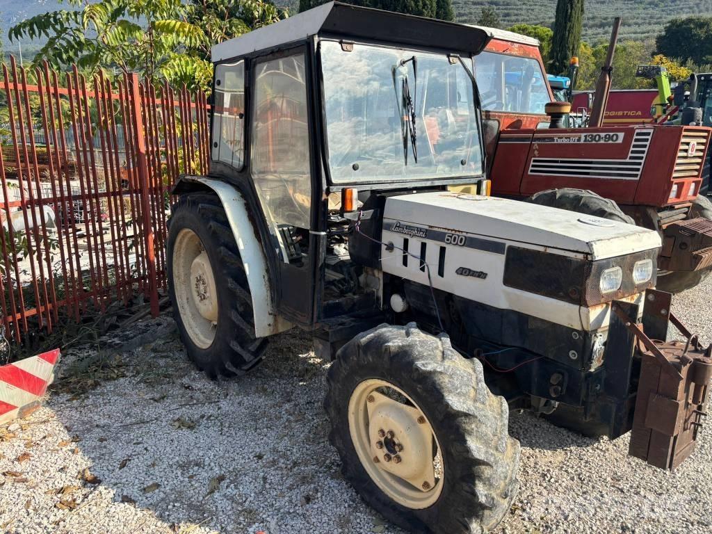 Lamborghini 600 V DT الجرارات