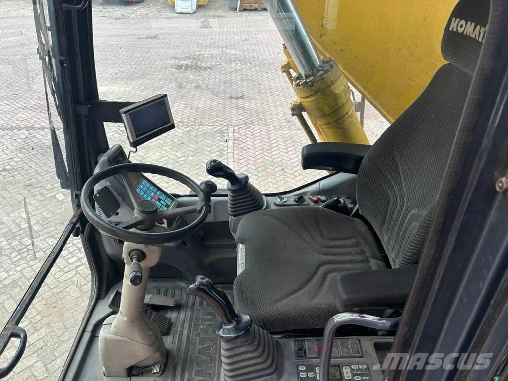 Komatsu PW200 حفارات بعجل