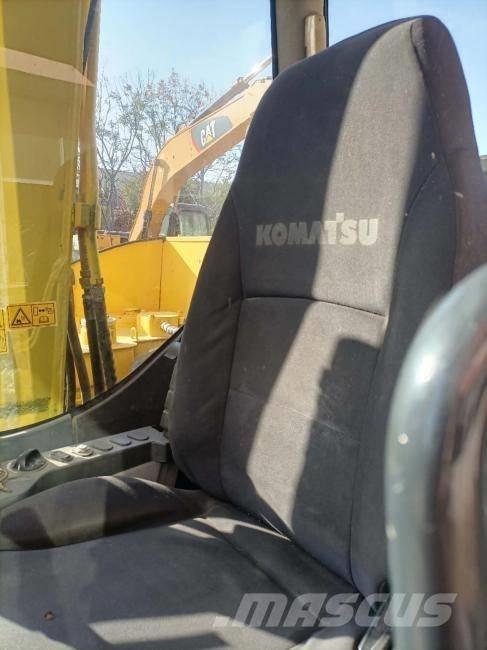 Komatsu PC 70 حفارات زحافة