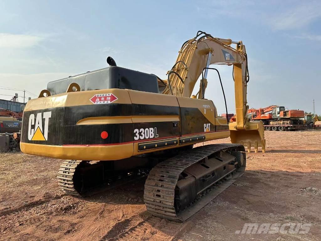 CAT 330 B L حفارات زحافة