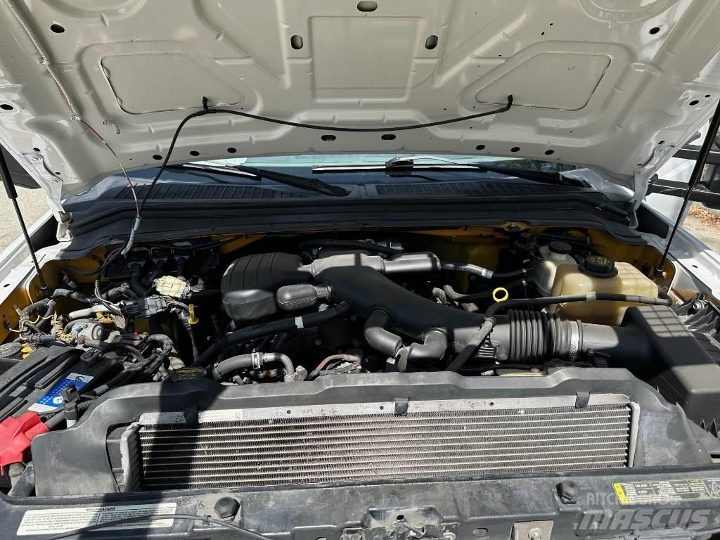 Ford F 450 SD شاحنات مسطحة/مفصلية الجوانب