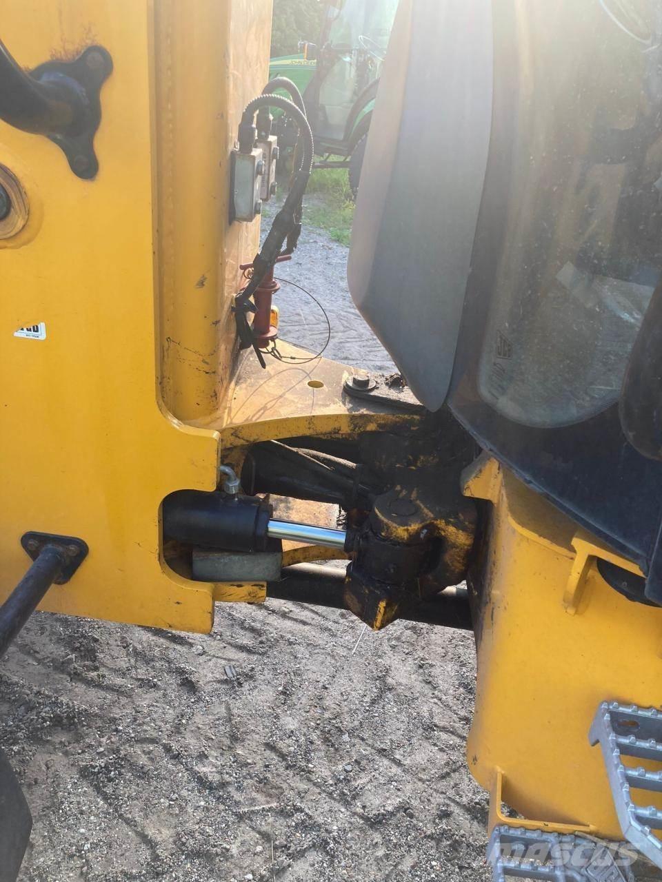 JCB TM 220 معدات مناولة لأغراض الزراعة