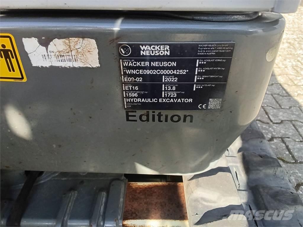 Wacker Neuson ET16 حفارات زحافة