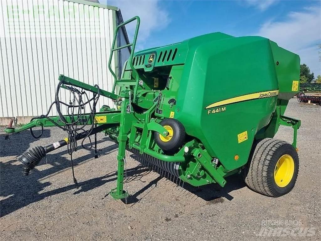 John Deere f441m محزمات مربعة