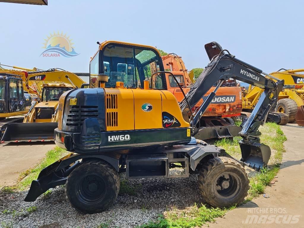 Hyundai Robex 60 W حفارات بعجل