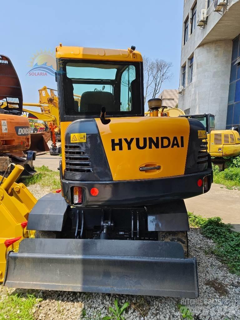 Hyundai Robex 60 W حفارات بعجل