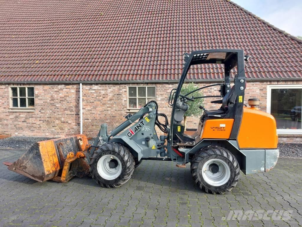 GiANT V 452 T X-tra لوادر صغيرة