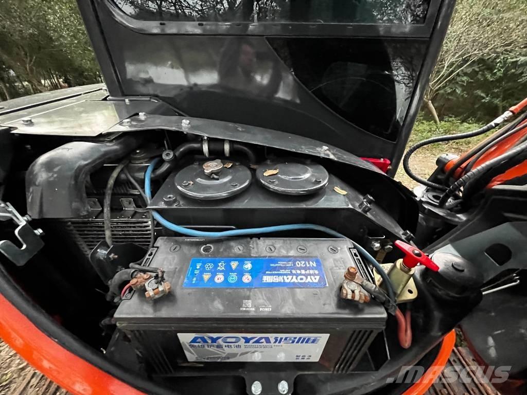 Hitachi ZX 50 U حفارات صغيرة أقل من 7 طن (حفارات صغيرة)