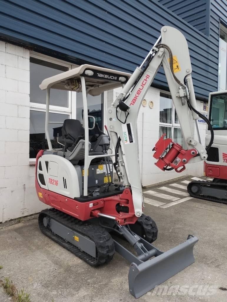 Takeuchi TB 216 حفارات صغيرة أقل من 7 طن (حفارات صغيرة)