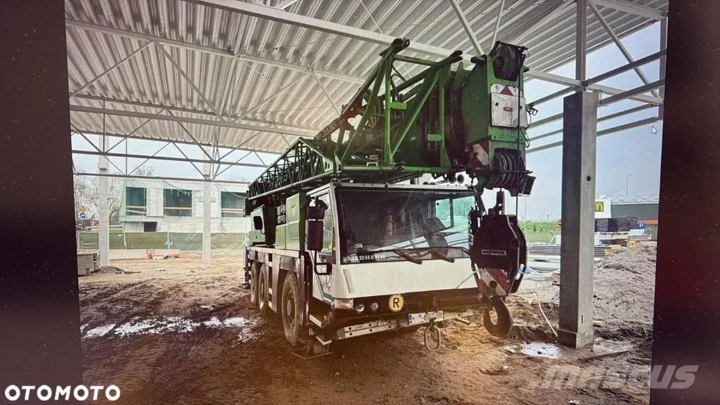 Liebherr LTM 1055 رافعات الطرق الوعرة