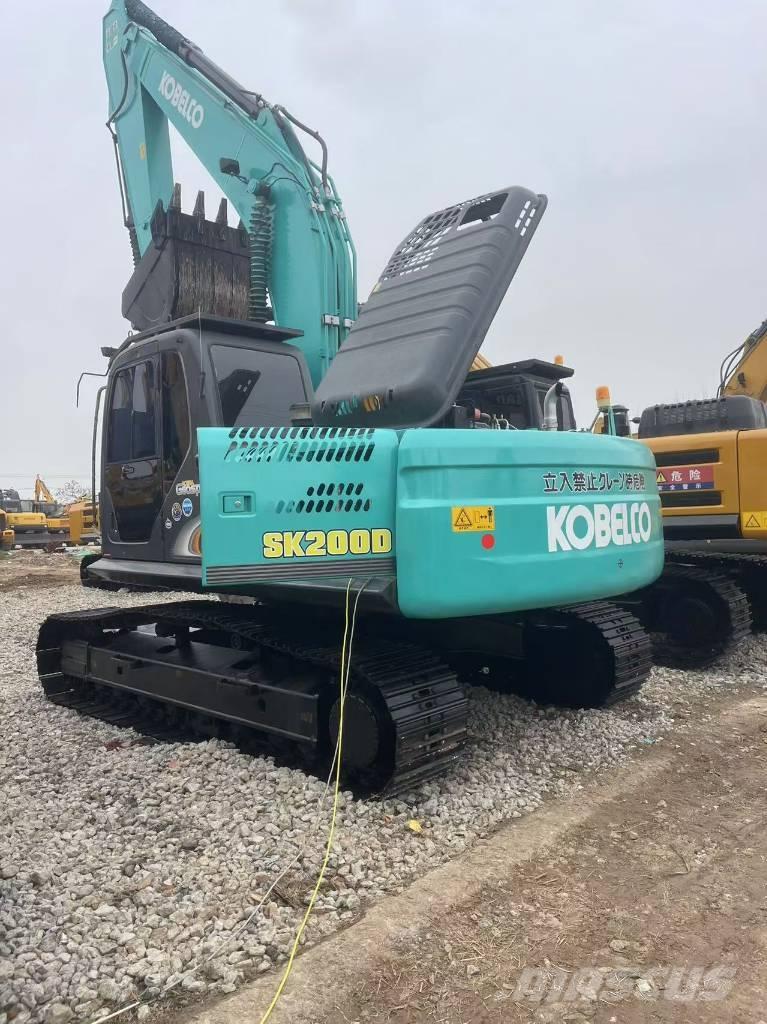 Kobelco SK 200 حفارات زحافة