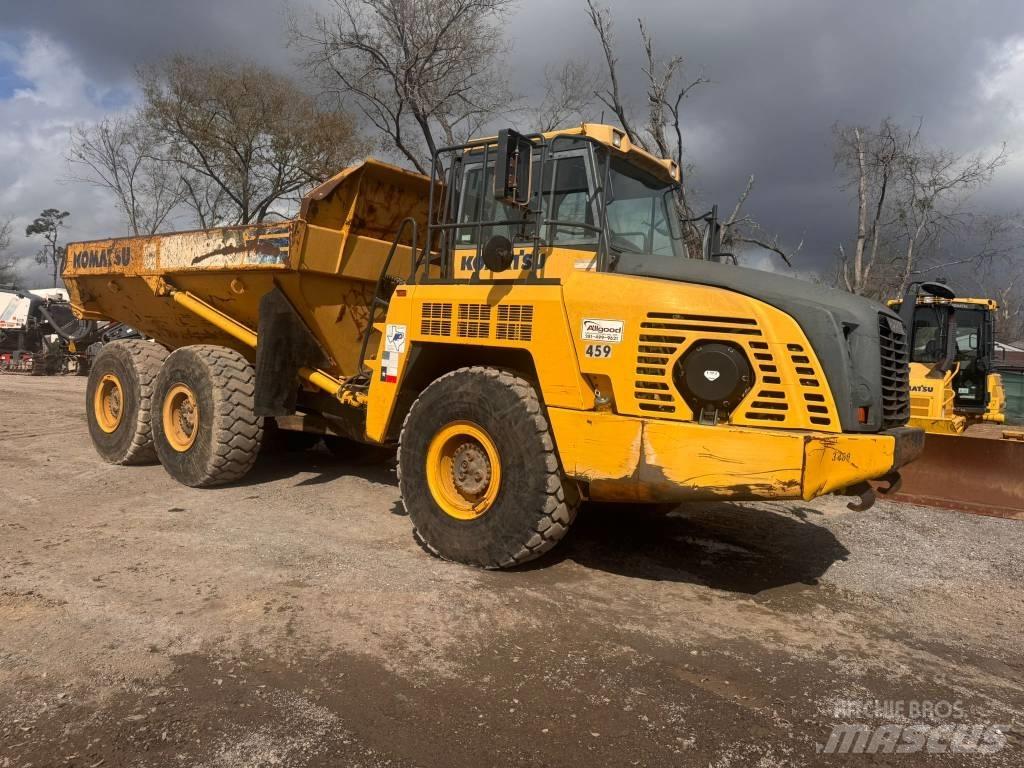 Komatsu HM 300-3 ساحبات مفصلية