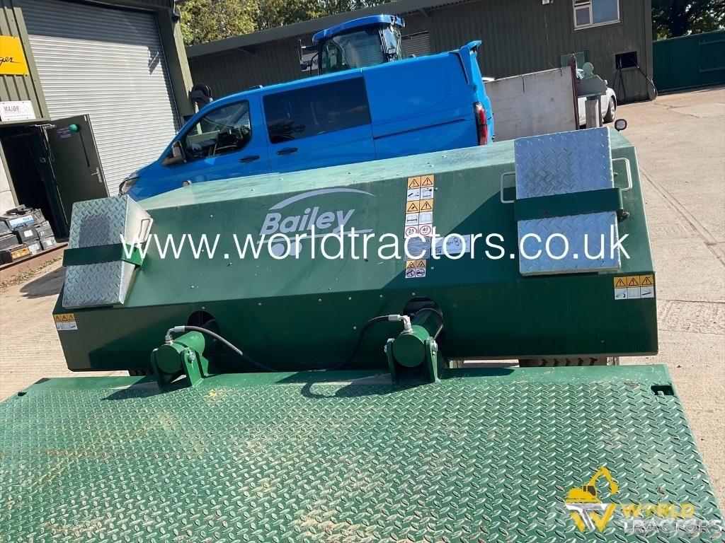Bailey LOW LOADER مقطورات أخرى